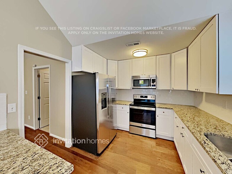 Building Photo - 311 Linsbury Ct