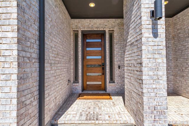 Building Photo - 6657 Barnes Dr