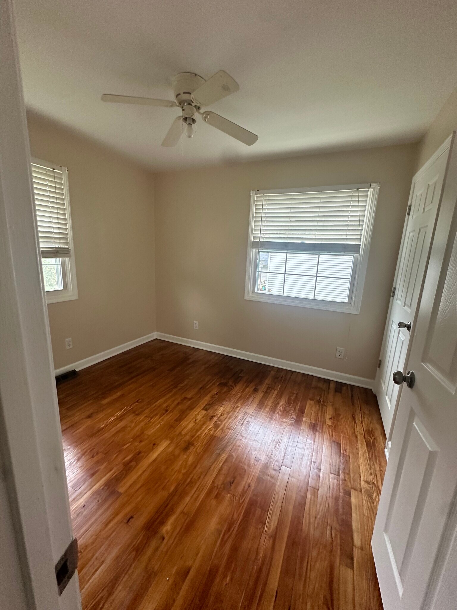 Bedroom #1 - 1444 Dodge St