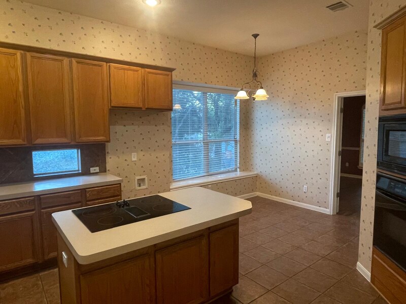 Building Photo - 1806 Chasewood Dr