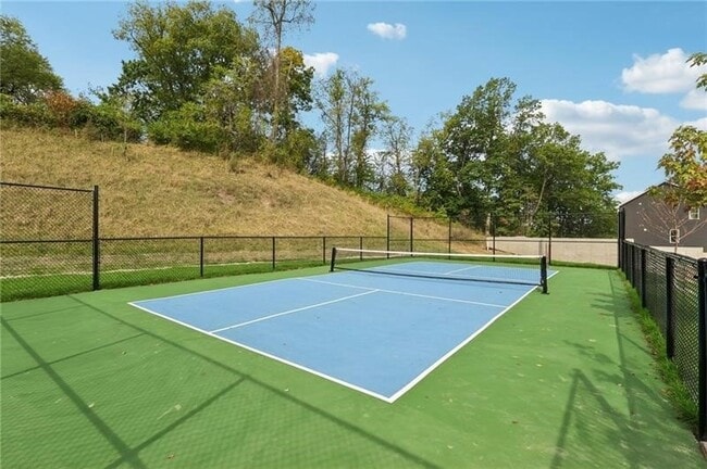 Building Photo - 704 Olivia St