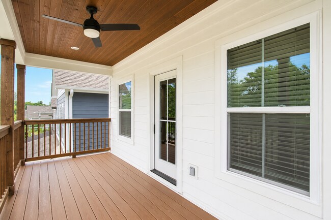 Building Photo - 4-Bedroom Home Steps from the Pool | Close to TTU & Downtown Cookeville
