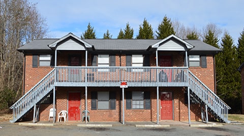 Primary Photo - Green Oaks Apartments