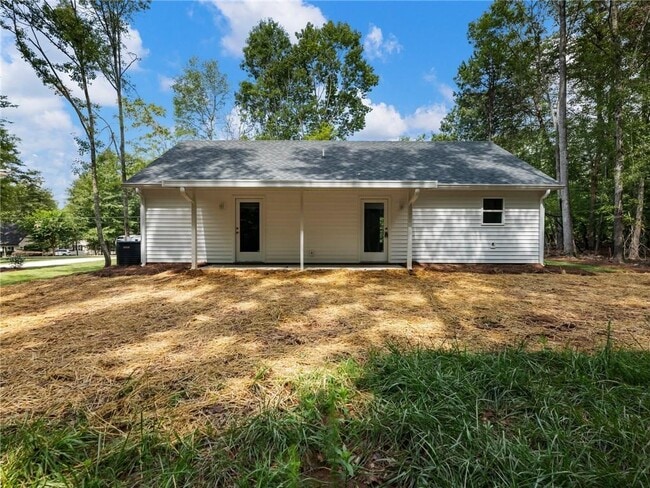 Building Photo - 8079 Beachwood Dr