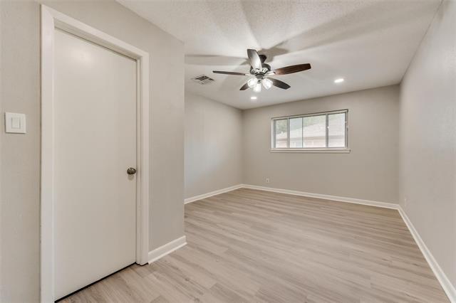 Building Photo - 2325 Shady Grove Dr