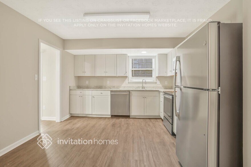 Building Photo - 572 Tate Creek Ct