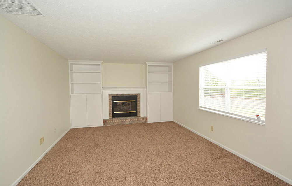 Building Photo - 453 Yorktown Ln