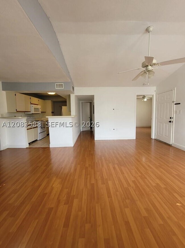 Building Photo - 10581 SW 155th Ct