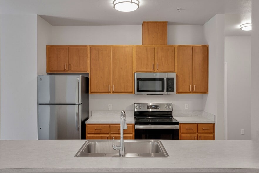 Building Photo - Cascade Ridge