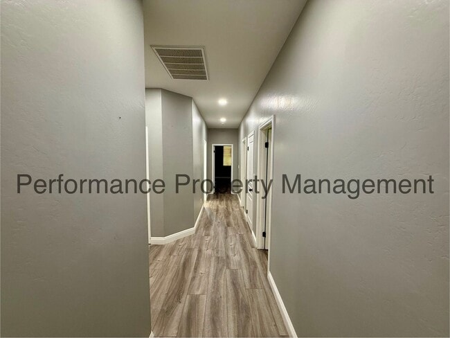 Building Photo - Stunning 4 Bed/3 Bath NW Bakersfield Home w/ Pool, RBP & Security Deposit Alternative Option