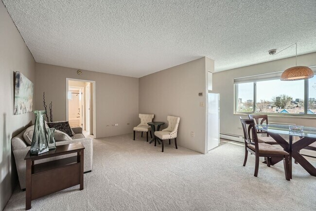 Building Photo - Sunny 6th-Floor Condo at Penn Towers – Rig...