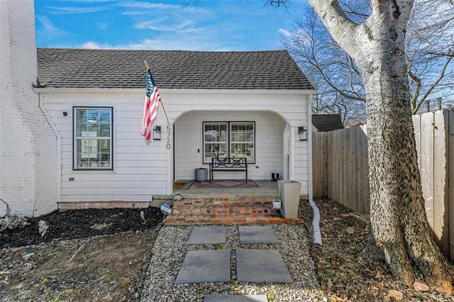 Primary Photo - 5720 W Arkansas Ln