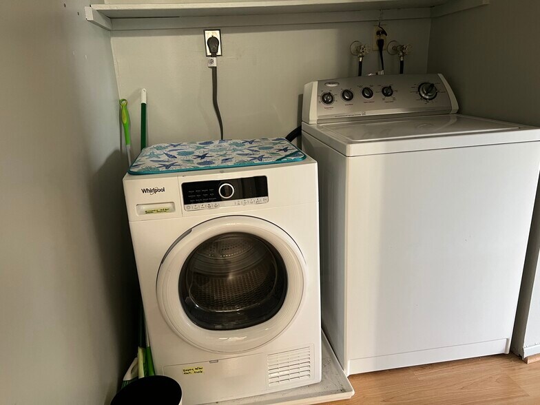 Washer/dryer in laundry closet between kitchen and befrfooms - 3535 41st Ter S