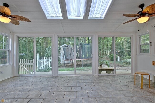 Building Photo - 702 Bookman Point