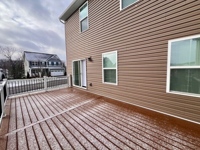 Building Photo - 3 Bed 3 Bath- Mars PA