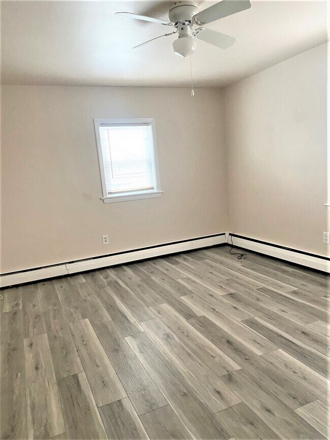 Building Photo - House for Rent in Folsom