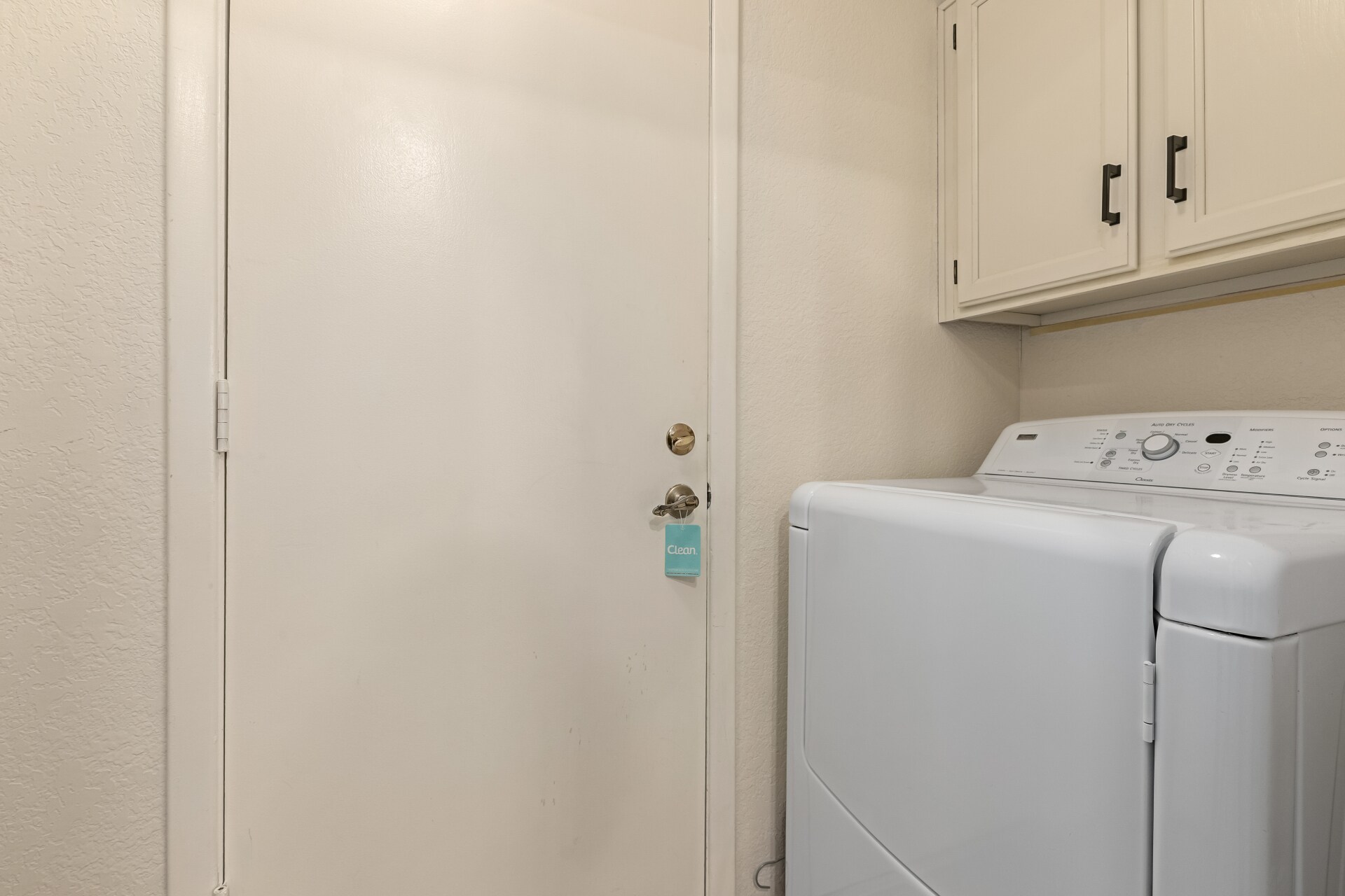 Building Photo - 8735 E Moreland St