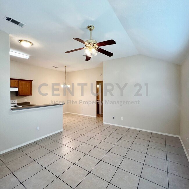 Building Photo - Nice 3/2/1 Duplex in Crowley ISD For Rent!