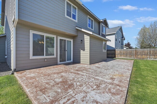 Building Photo - 2662 W Jayton Dr