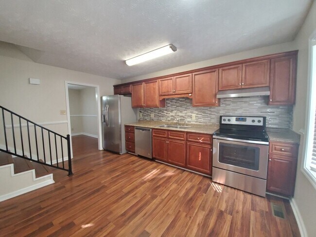 Building Photo - 7886 Uriah Dr