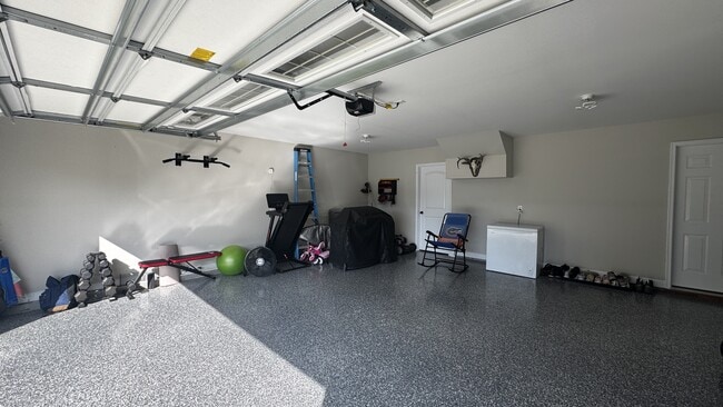Building Photo - 225 Westfield Dr