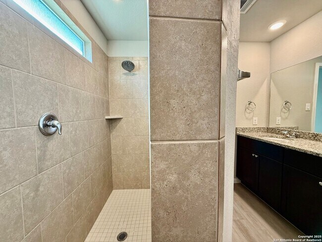 Building Photo - 8127 Glasgow Dr