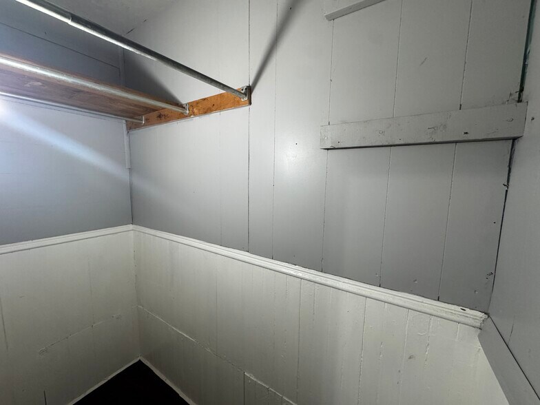 Building Photo - 19 Covell St