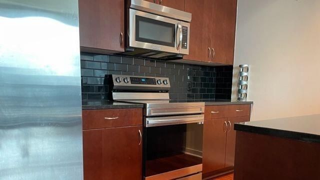 Building Photo - 400 W Peachtree St NW