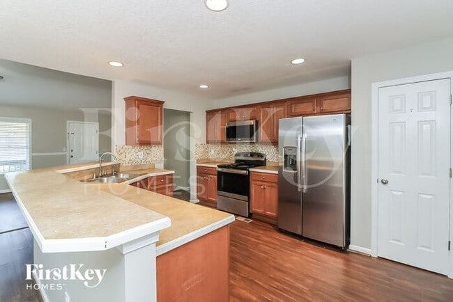 Building Photo - 273 Sugar Birch Way