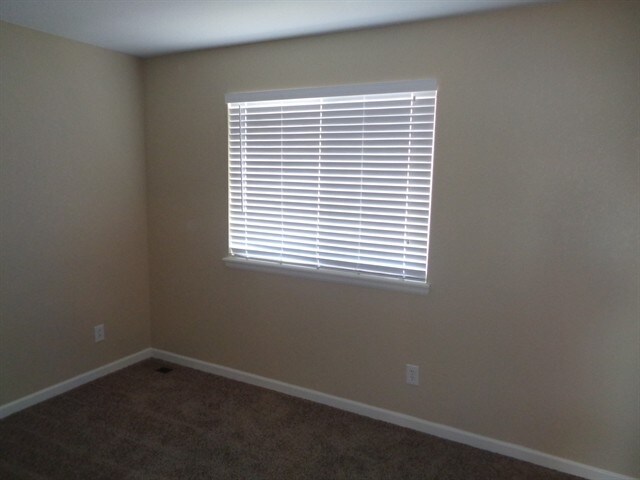 Building Photo - 5198 Fontana Ct