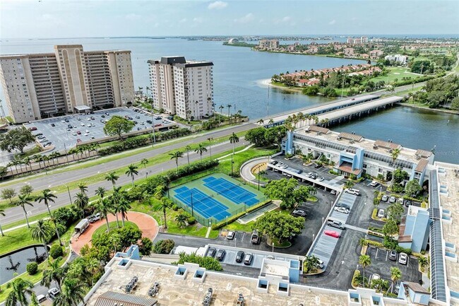 Building Photo - 5153 Isla Key Blvd S