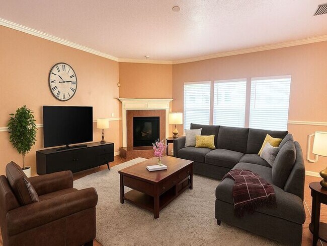 Building Photo - Spacious 4BR w/ Fenced Yard + Covered Lanai + 2 Car Garage  in Orange Park!