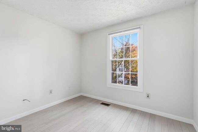 Building Photo - 13225 Custom House Ct