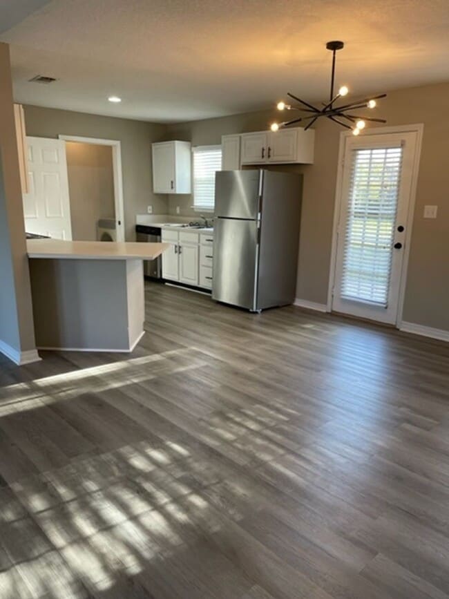 Building Photo - 3-Bedroom 2-Bath Home in the Ocean Springs School District