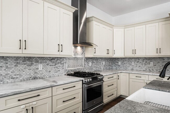 Building Photo - 4145 E Campbell Ave