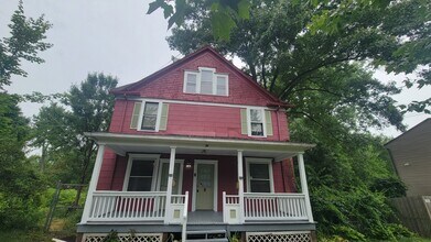 Building Photo - 84 Bittman St