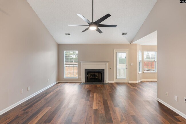 Building Photo - 313 Rolling Knoll Dr