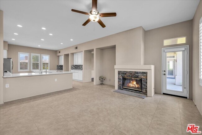 Building Photo - 40808 Eastwood Ln