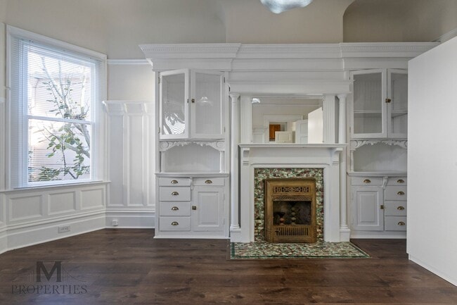 Building Photo - Updated Edwardian Style Noe Valley Flat - ...