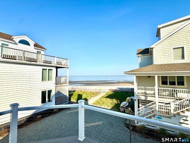 Building Photo - 691 Fairfield Beach Rd
