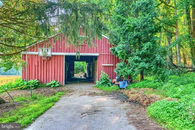 Building Photo - 2101 Tufton Ave