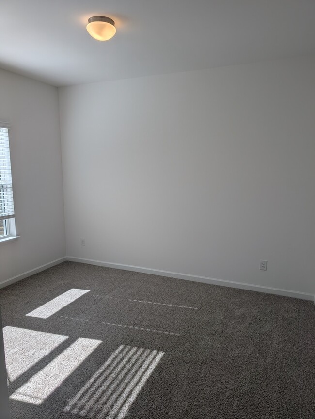 Building Photo - NEW 4BD/3BTH HOUSE- STONEBRIDGE FAIRWAYS COMMUNITY- Golf Course View- AVAILABLE NOW!