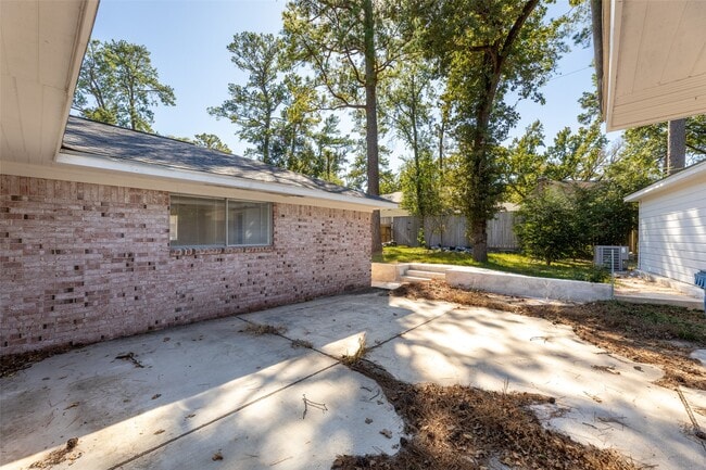 Building Photo - 22019 Kenchester Dr