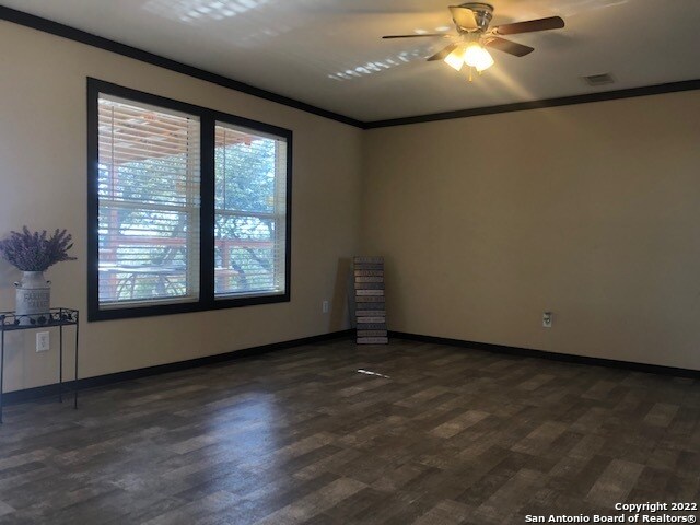 Building Photo - 833 CIMARRON-