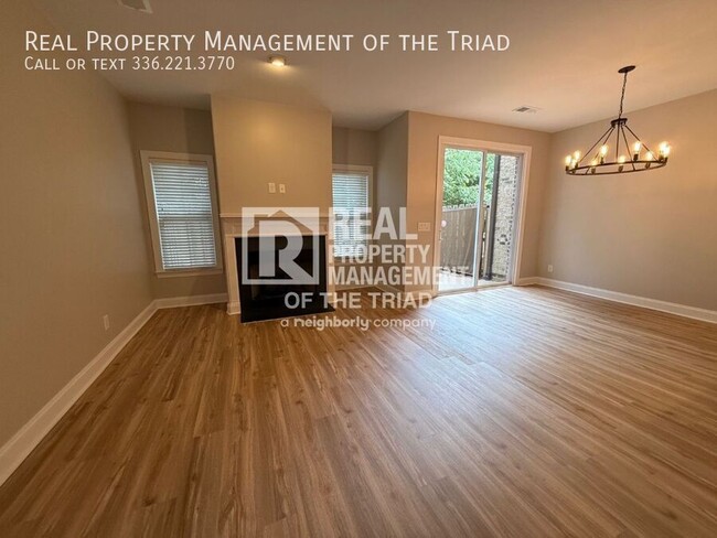 Building Photo - 4994 Wyngate Village Dr