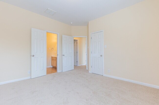 Building Photo - 818 Penstemon Trail
