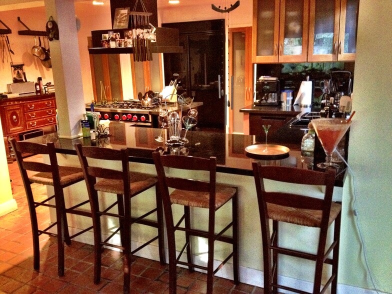 Building Photo - 2366 Nichols Canyon Rd