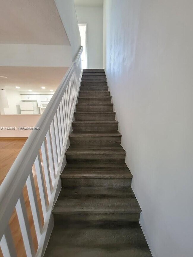 Building Photo - 1428 Coronado Rd