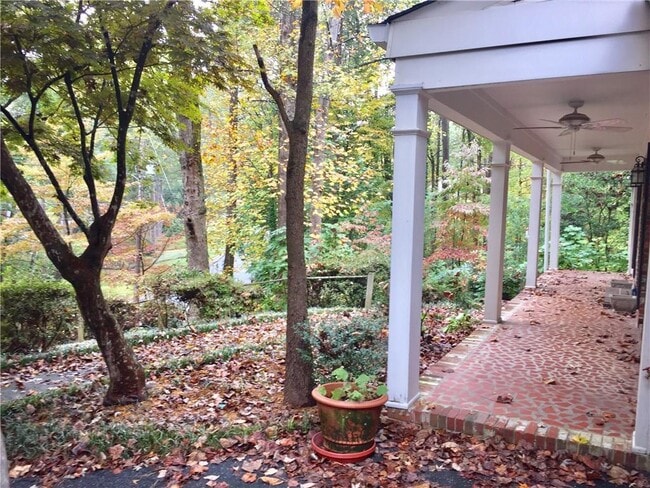 Building Photo - 4625 Kings Down Rd