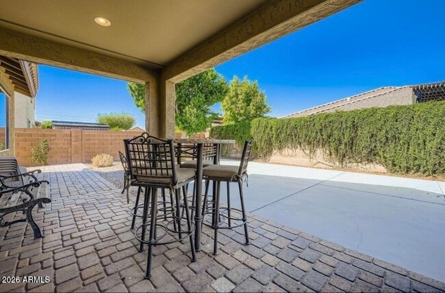 Building Photo - 10824 E Quintana Ave